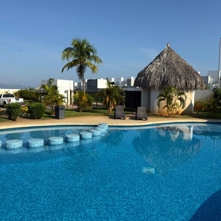 Casa con club de playa en Zona Diamante Acapulco - Three-Bedroom House - 19