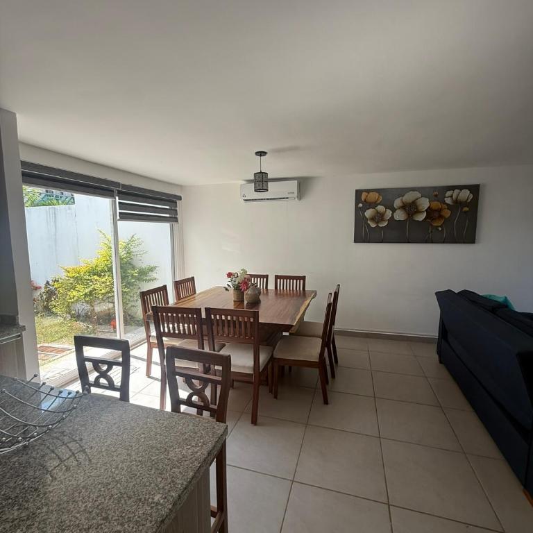 Casa con club de playa en Zona Diamante Acapulco - Three-Bedroom House - 24