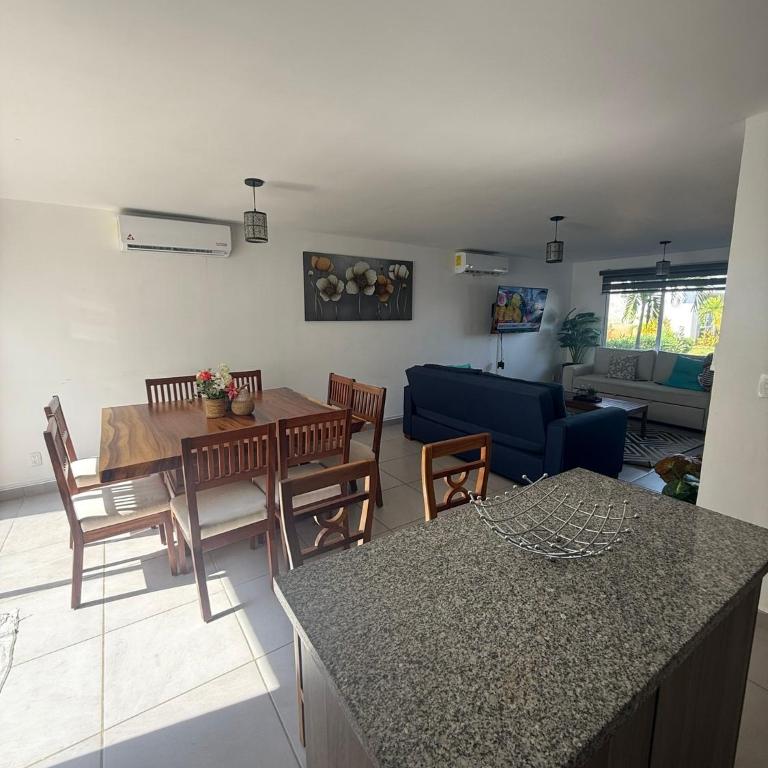 Casa con club de playa en Zona Diamante Acapulco - Three-Bedroom House - 27