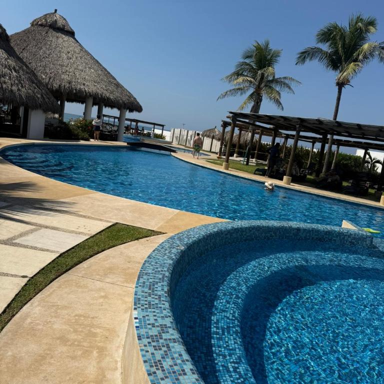 Casa con club de playa en Zona Diamante Acapulco - Three-Bedroom House - 28