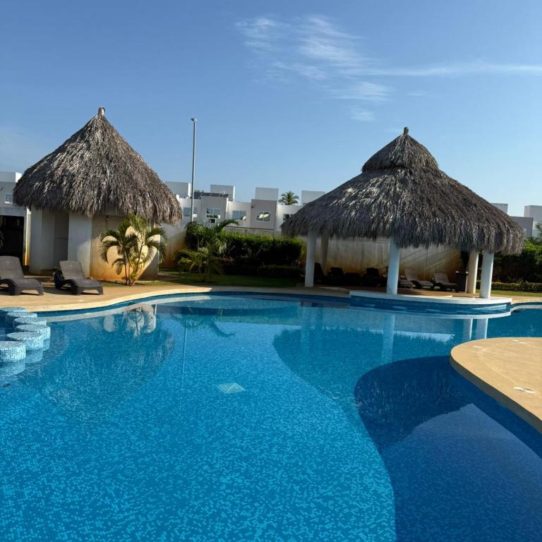 Casa con club de playa en Zona Diamante Acapulco - Three-Bedroom House - 34