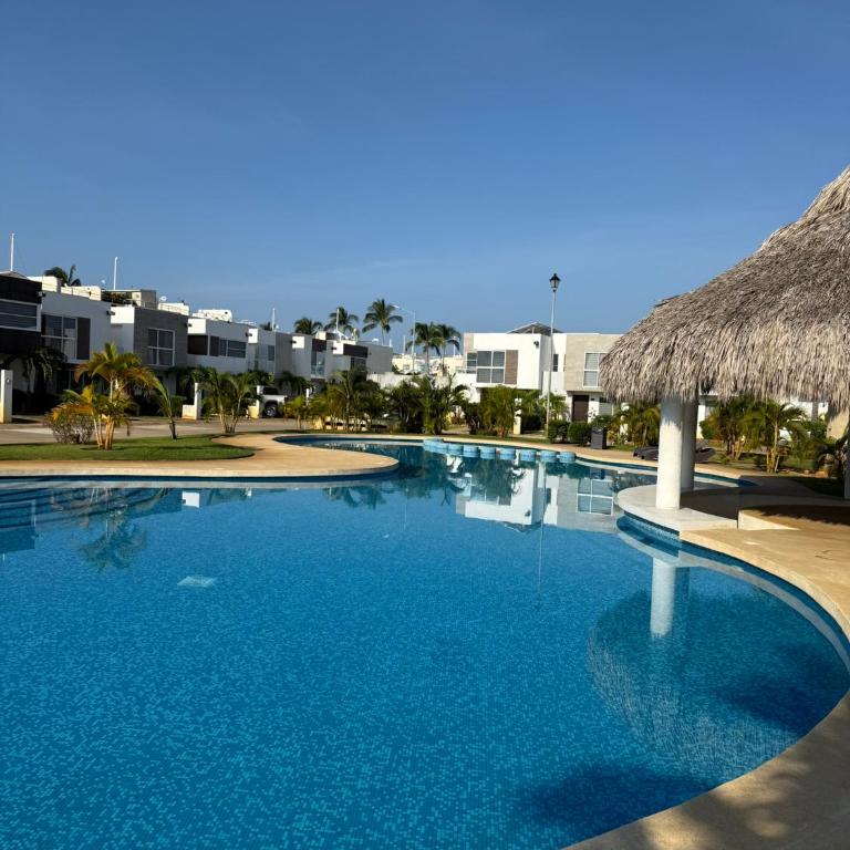 Casa con club de playa en Zona Diamante Acapulco - Three-Bedroom House - 42