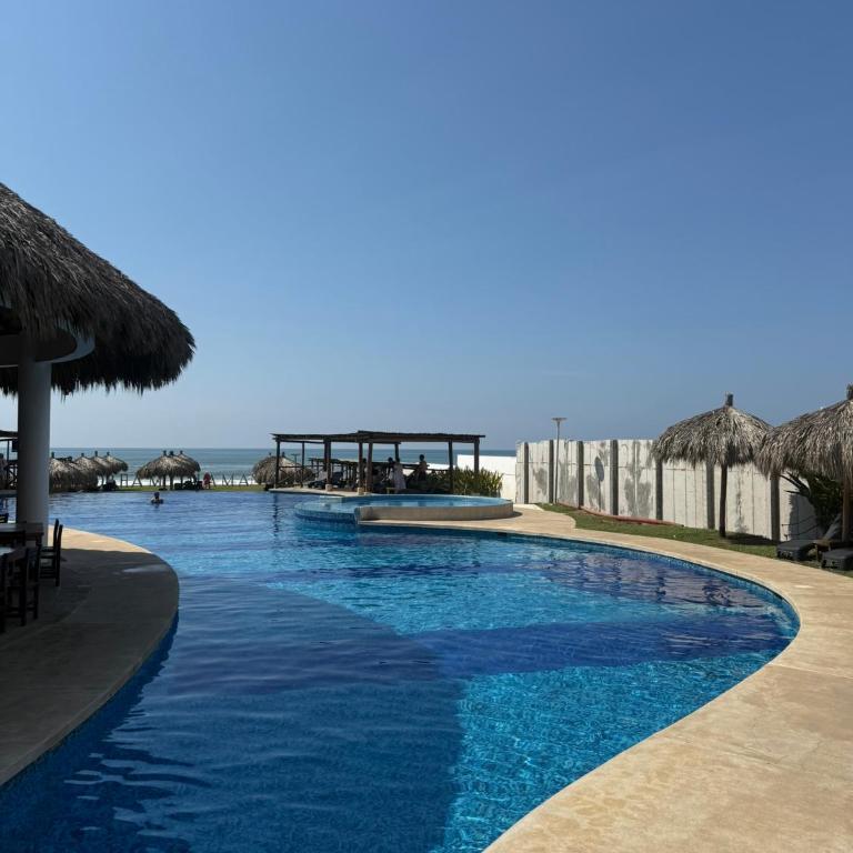 Casa con club de playa en Zona Diamante Acapulco - Three-Bedroom House - 44