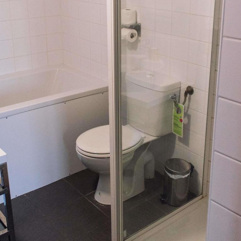 greet hotel Lille Gare Flandres - Groupe Accor - Chambre Pop avec 2 Lits Simples (ou 1 Lit King-Size) - Sans Ascenseur - 1