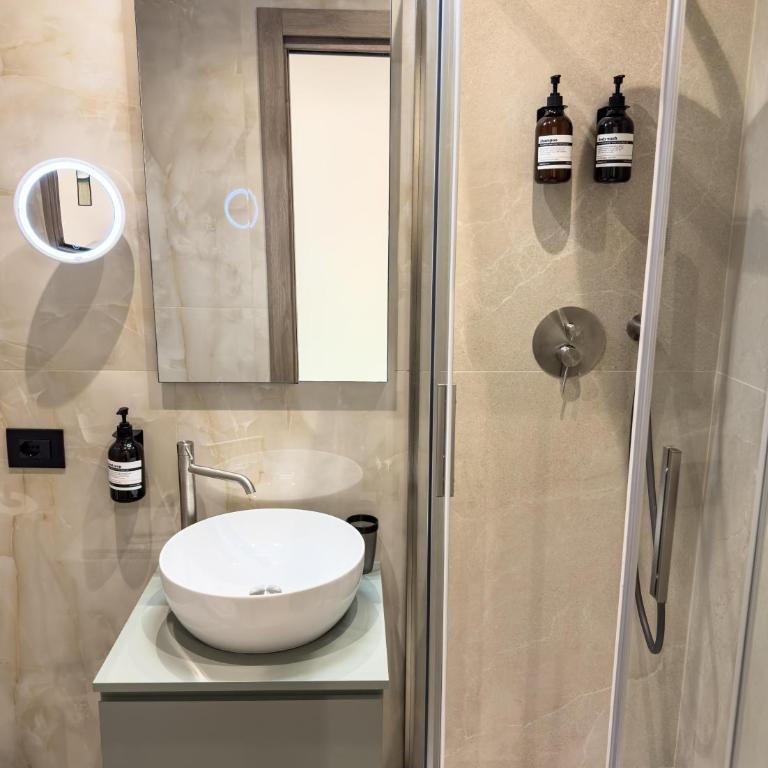 ETERNA RESIDENCE - Vatican Rooms Doria - Camera Matrimoniale con Bagno Privato - 3