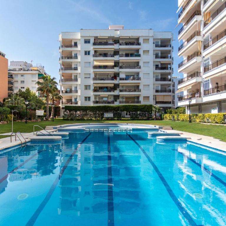 Charming 1-Bedroom Apartment with Pool in Lloret de Mar - Appartamento - 1