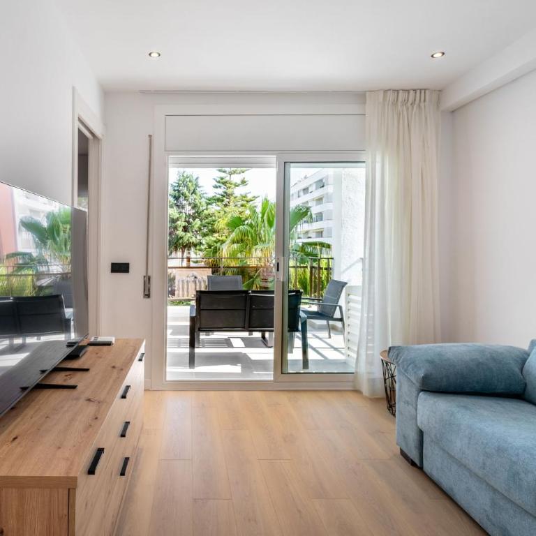 Charming 1-Bedroom Apartment with Pool in Lloret de Mar - Appartamento - 3