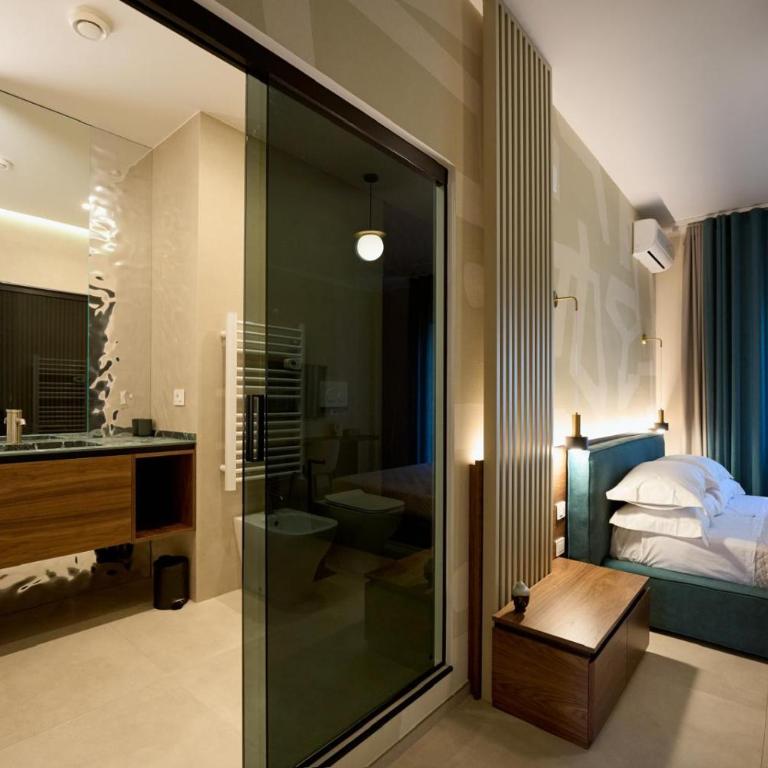 Oltremare Luxury Suites - Camera King con Vista Mare - 2