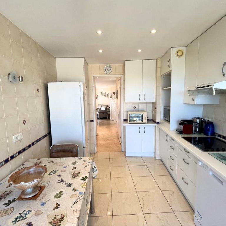Cannes Marina Vue Exceptionnelle Port et Piscine - Appartement 2 Chambres - 31