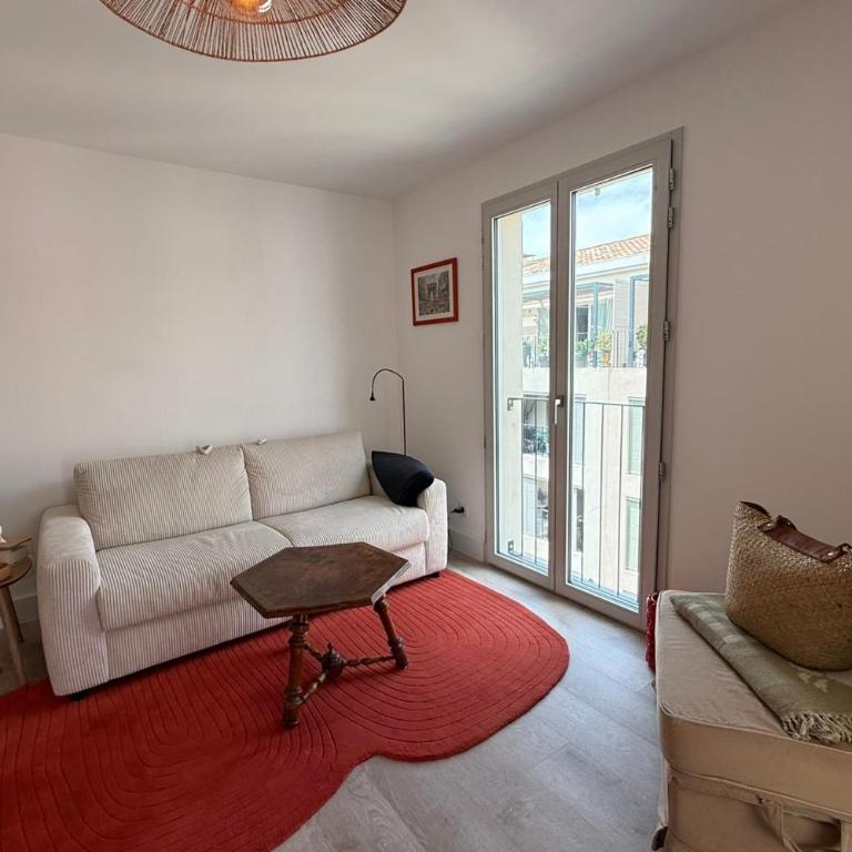 Appartement neuf - terrasse & parking 2 chambres - Appartement - 17