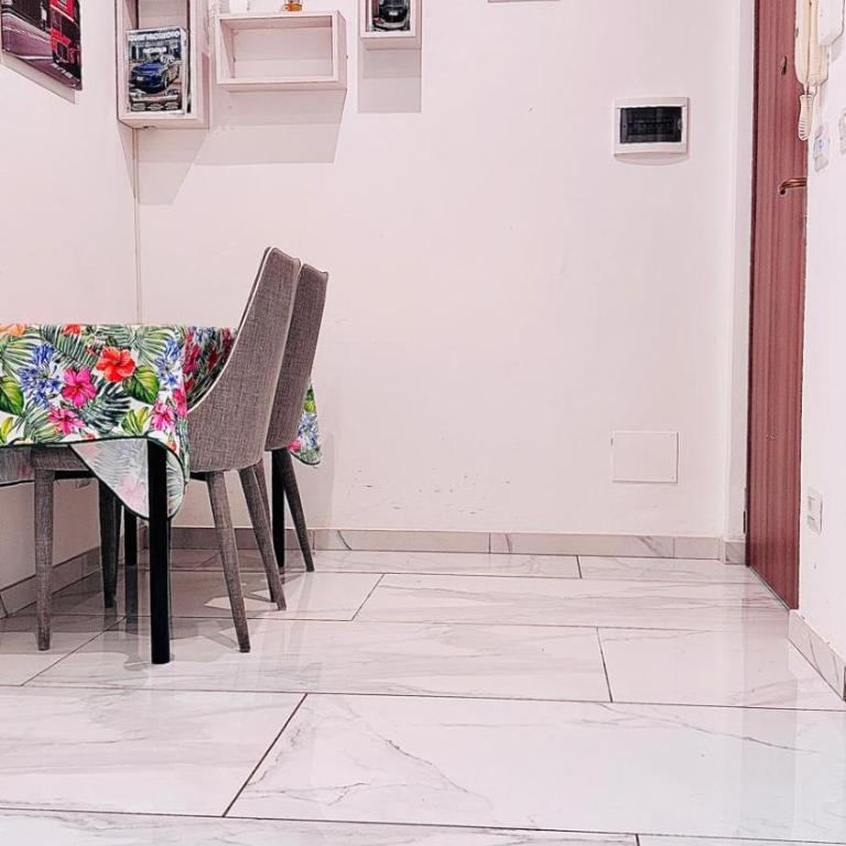 Luxury Hostel Apartment Vicino - Torino Centro - Metropolitana - Appartamento con 2 Camere da Letto - 35
