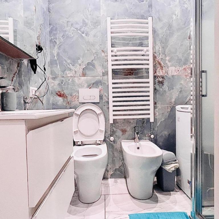 Luxury Hostel Apartment Vicino - Torino Centro - Metropolitana - Appartamento con 2 Camere da Letto - 23