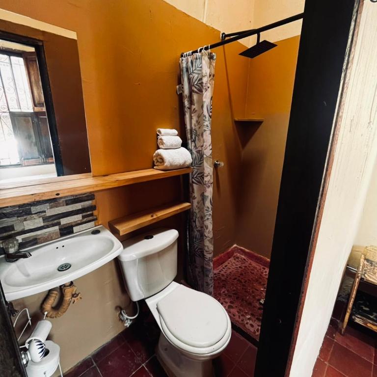Coliving Granada - Double Room with Private Bathroom - 2