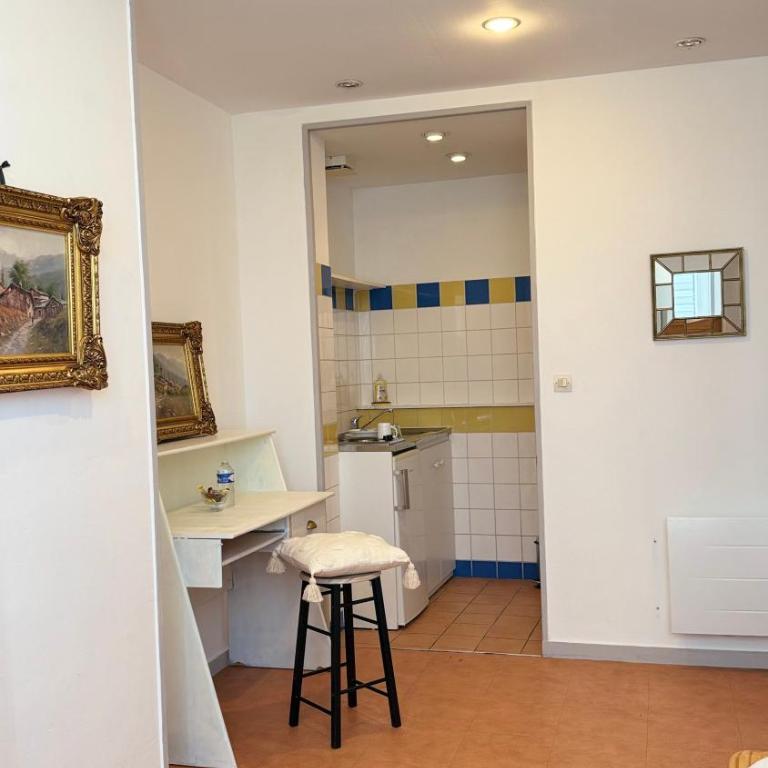 Appartement Yodyne 5 min de Lille Flandres - Apartment with Shower - 6