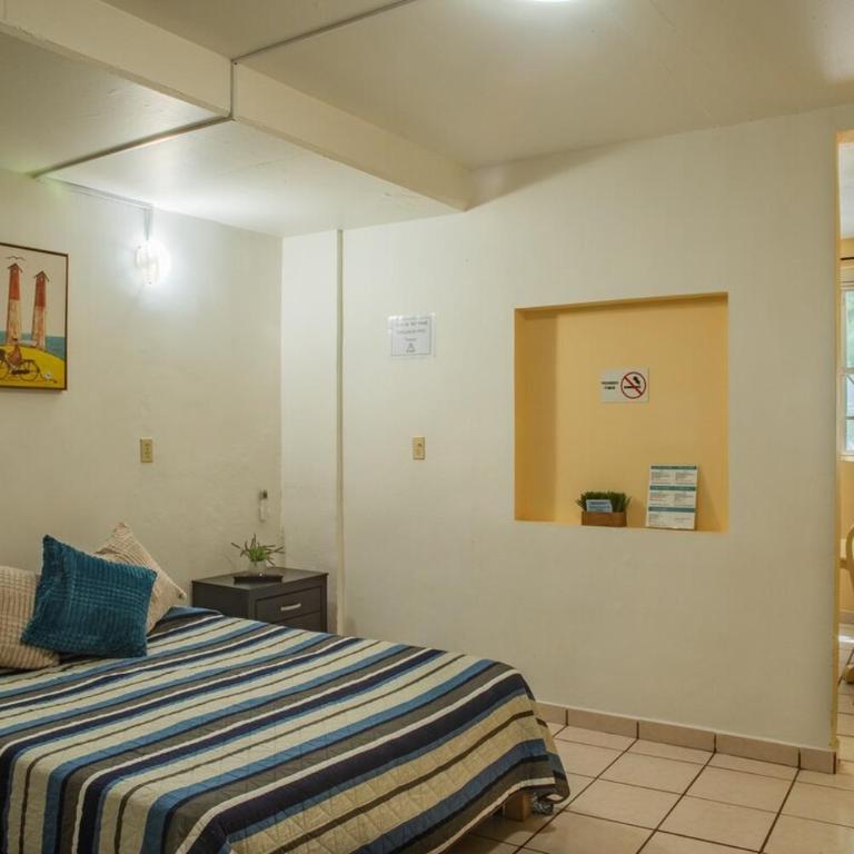 Estudio #1 a 10 min del malecon - One-Bedroom Apartment - 4