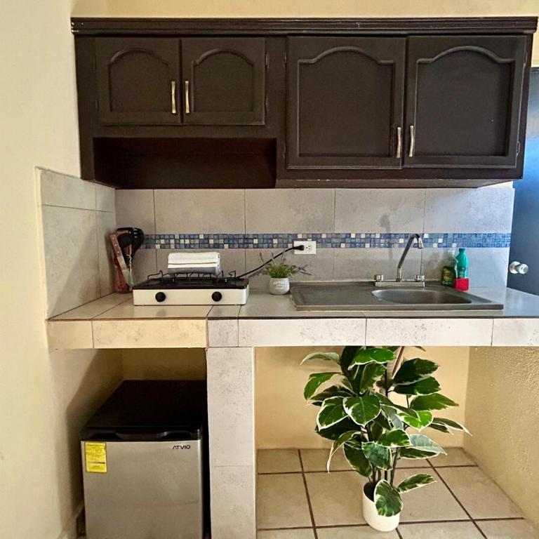 Estudio #1 a 10 min del malecon - One-Bedroom Apartment - 7