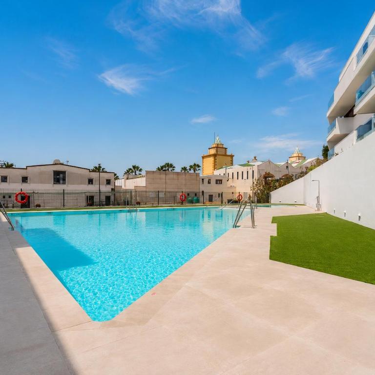 AH2B - Modern apartment near Estepona town - Apartamento - 35