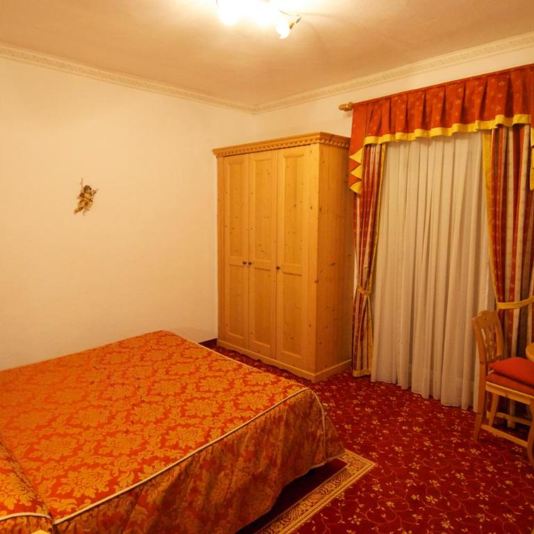 Hotel Belvedere Srl - Standard Double or Twin Room with Balcony - 3