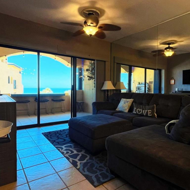 Cozy Fourth-Level Resort Condo Princesa D-409 - Apartamento - 3