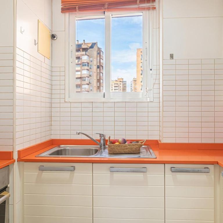 Levante Beach Apartments - One Bedroom Apartment with Terrace and Sea View 6 - 2