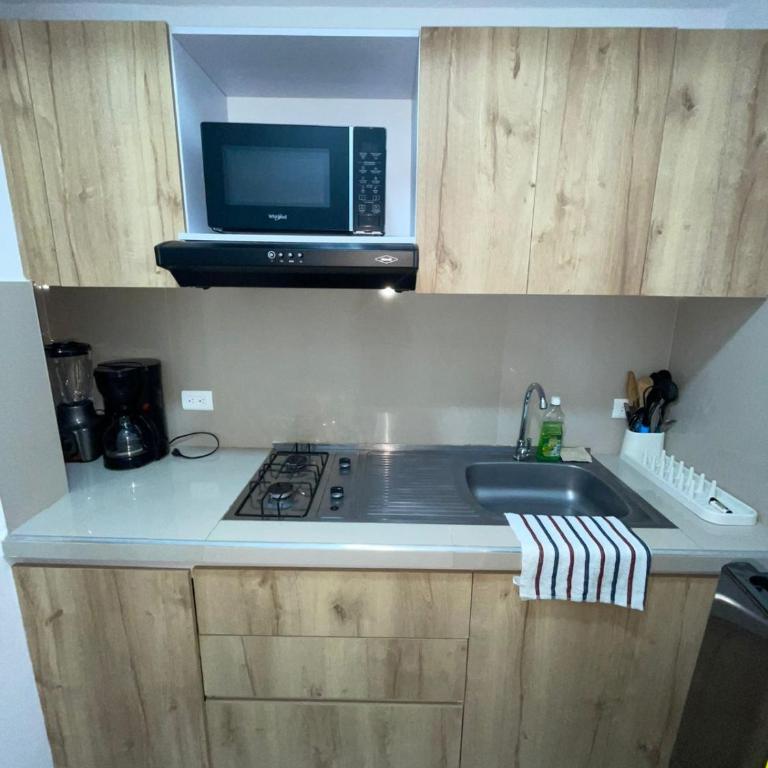 Comodos aparta estudios en Cali San Fernando - Apartamento de 1 dormitorio - 2