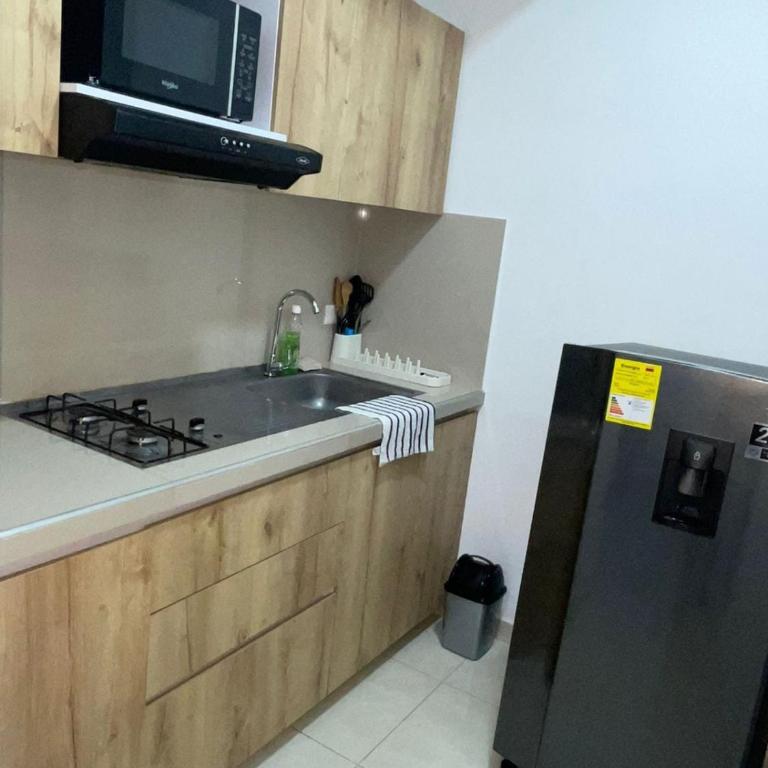 Comodos aparta estudios en Cali San Fernando - Apartamento de 1 dormitorio - 6