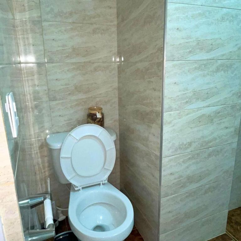 Comodos aparta estudios en Cali San Fernando - Apartamento de 1 dormitorio - 8