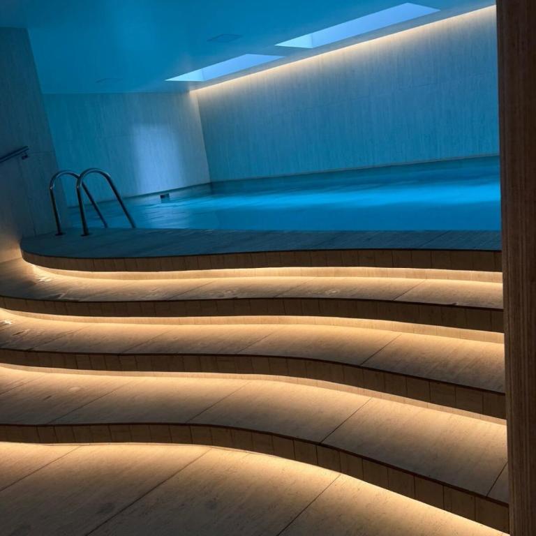 Suite de lujo , con cancha de pádel , sauna , hidromasaje , vista 360 - Apartamento de 1 dormitorio - 47