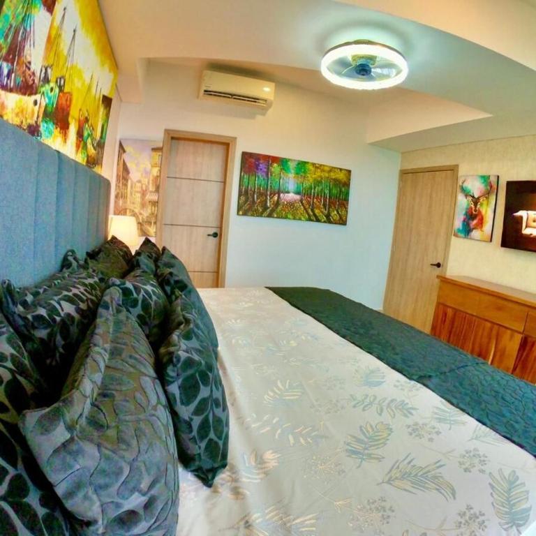 Infinite Ocean View I Private Jacuzzi I 35th Floor - Two-Bedroom Apartment with Ocean View - 18