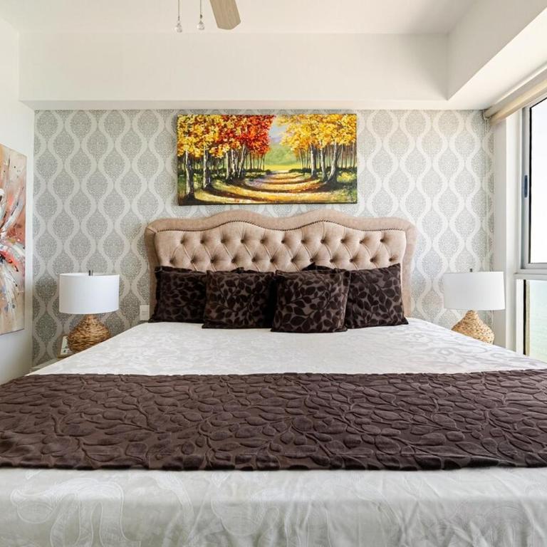 Infinite Ocean View I Private Jacuzzi I 35th Floor - Two-Bedroom Apartment with Ocean View - 23