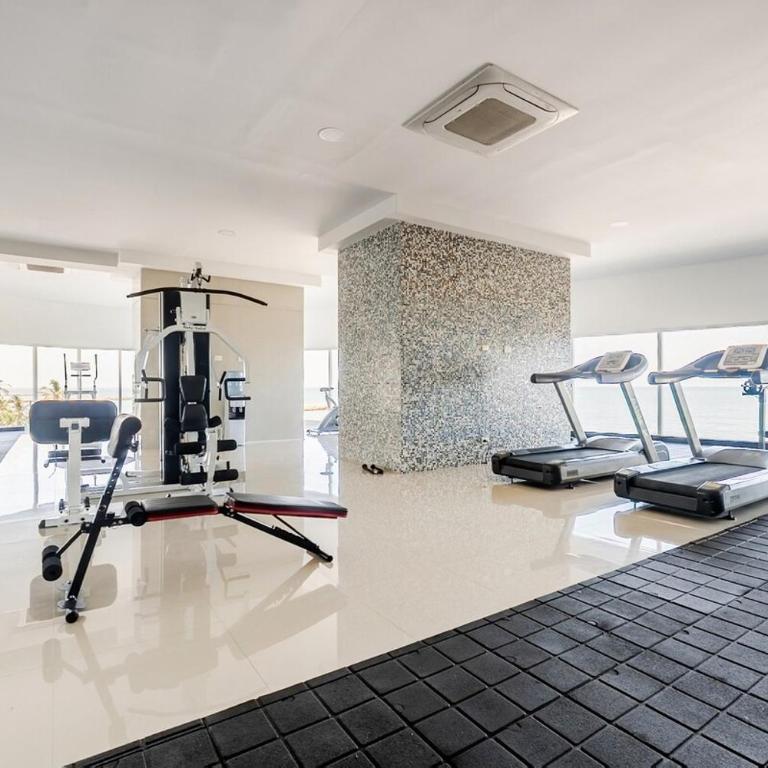 Infinite Ocean View I Private Jacuzzi I 35th Floor - Two-Bedroom Apartment with Ocean View - 30