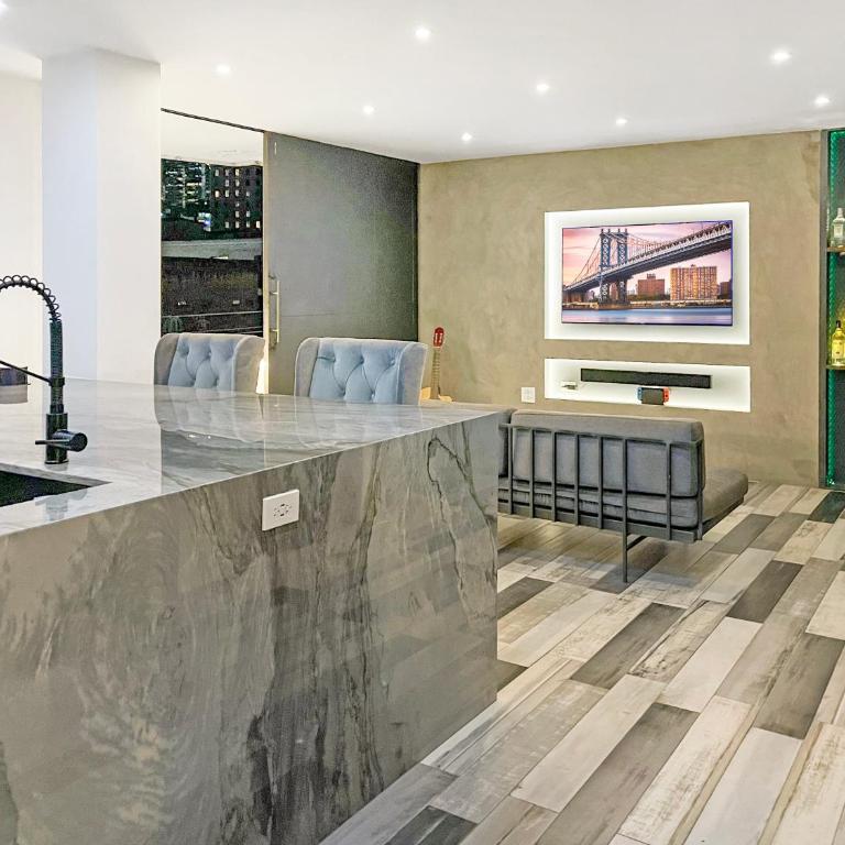 Modern Apartment in Astorga, Walk to Provenza - One-Bedroom Apartment - 4