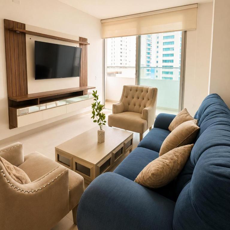 Apartamento rodadero sur - Three-Bedroom Apartment - 1