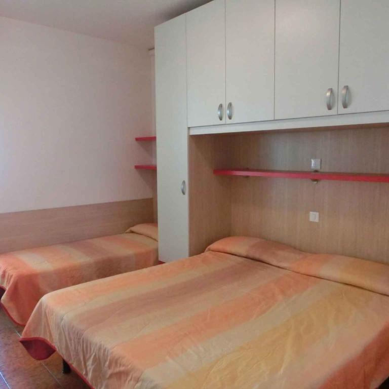 One-Bedroom Apartment Bibione near River 8 - Apartment - 4