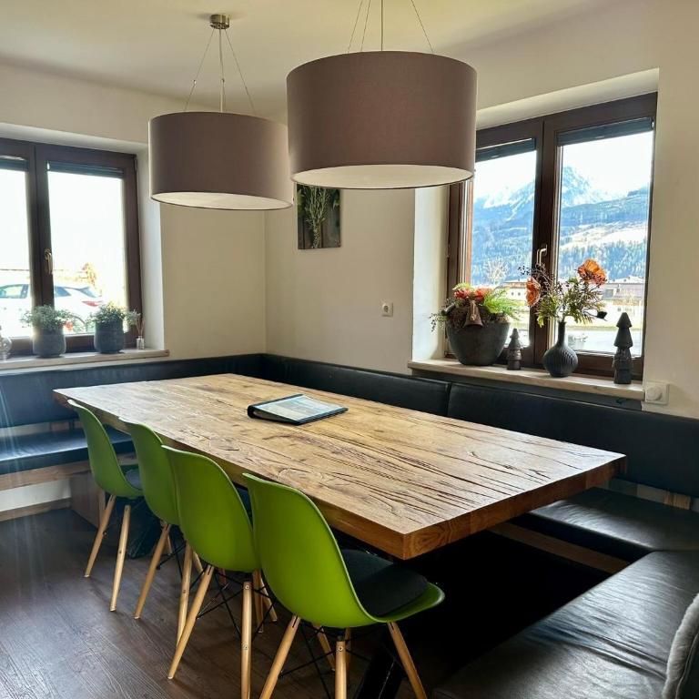 Chalet with Mountain View - Ferienhaus mit 4 Zimmern - 3