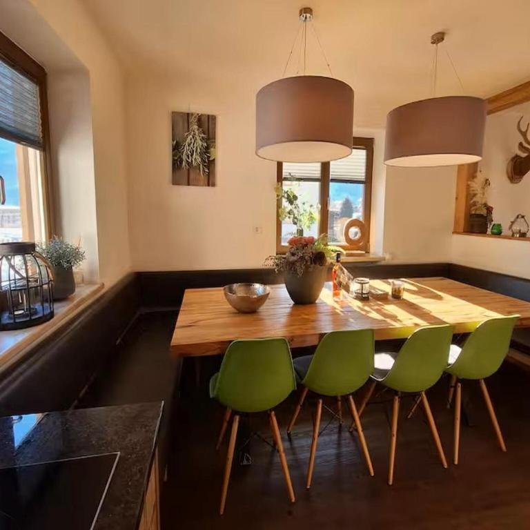 Chalet with Mountain View - Ferienhaus mit 4 Zimmern - 16