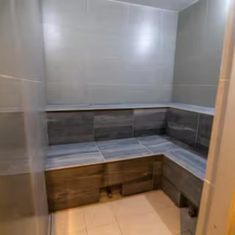 Luxury Ocean & Bay View Apartment at H2 Bocagrande - One-Bedroom Apartment - 10