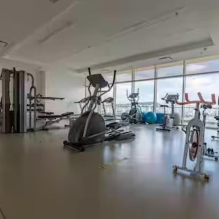 Luxury Ocean & Bay View Apartment at H2 Bocagrande - One-Bedroom Apartment - 13