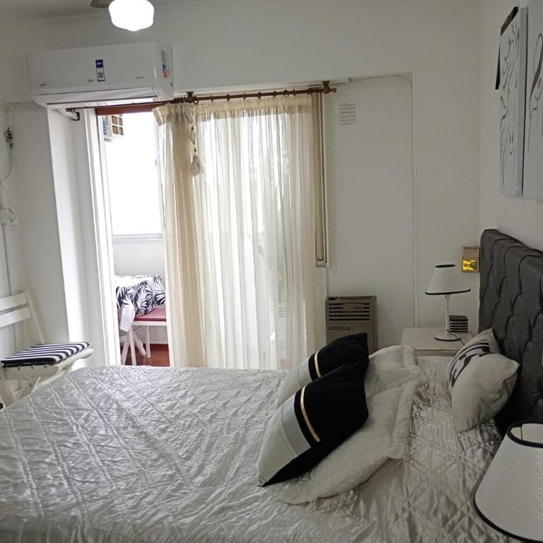 Monoambiente en pleno centro de Villa Carlos Paz, Córdoba - Apartamento de 1 dormitorio - 1