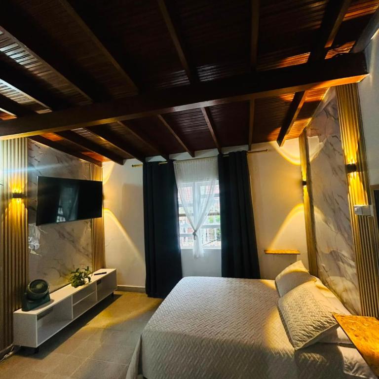 Coliving Almanik - Double Room with Private Bathroom - 2