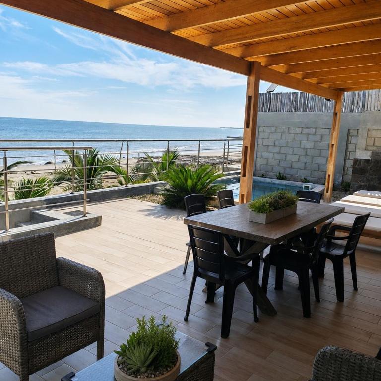 La Casa de David - Four-Bedroom House - 3
