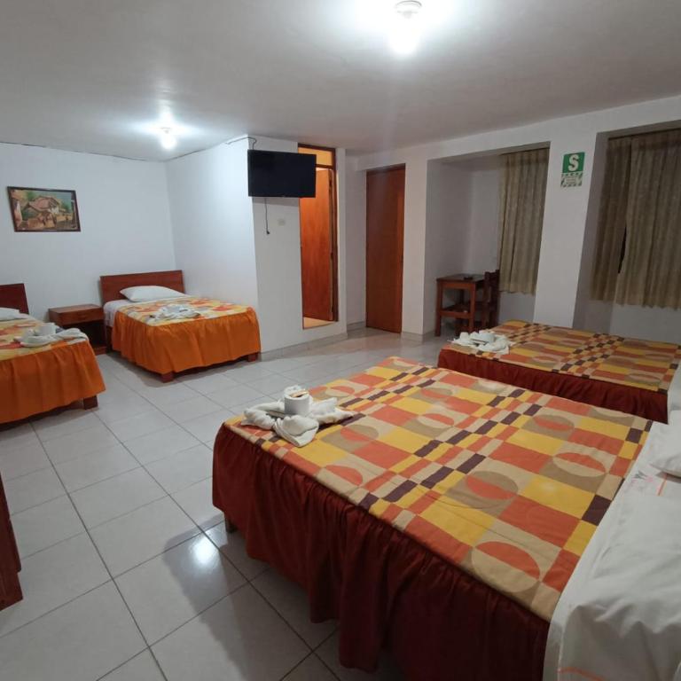 Hotel Pradera de los Celajes - Habitación Familiar con baño privado - 5