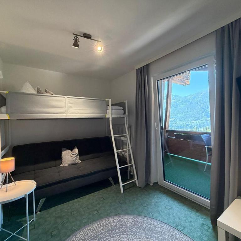 Frühstückspension Irschen - Familienzimmer mit Balkon - 6