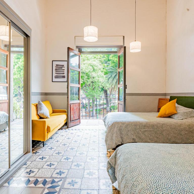 Vista Única a la Catedral desde tu Balcón Privado - Apartment mit 3 Schlafzimmern - 4