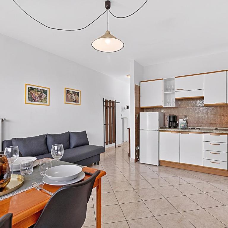 Lagotissimo 17 - Happy Rentals - Appartamento con Balcone - 19