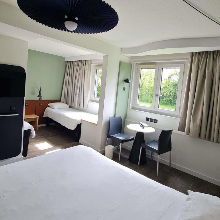 ibis Vannes - Chambre Standard avec Lit Double et Lits Jumeaux - 7