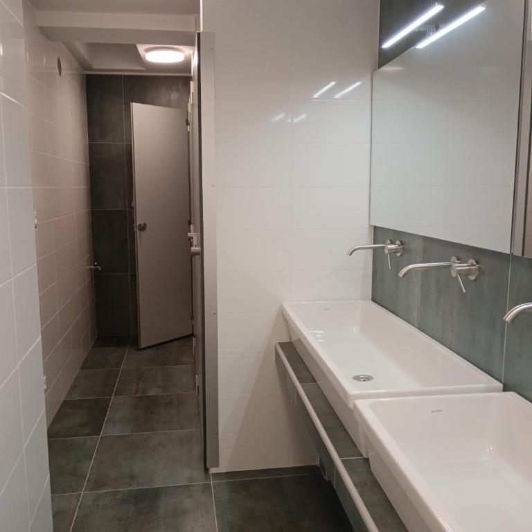 Il Sassolino - Dormitorio Femminile con 8 Letti - 1