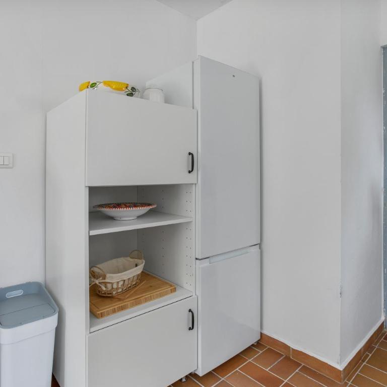 Modern Holiday Home Pool & Wifi - Maison 1 Chambre - 11