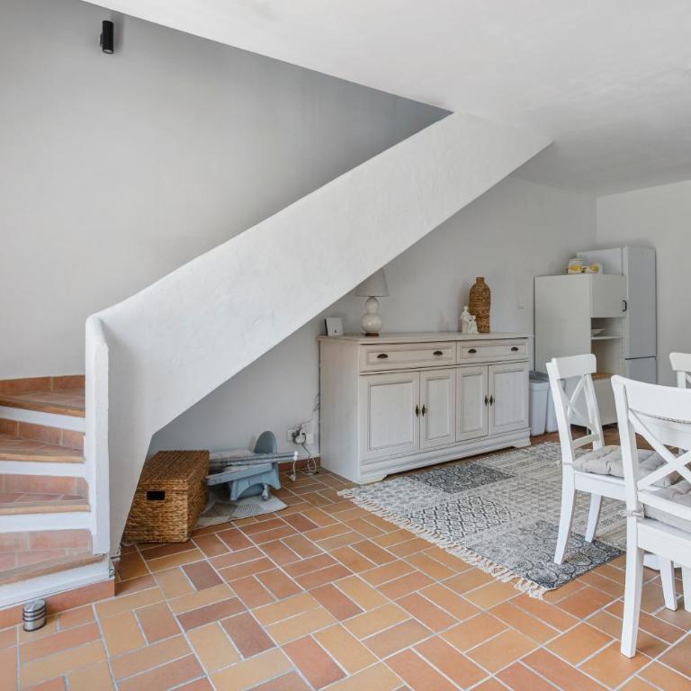 Modern Holiday Home Pool & Wifi - Maison 1 Chambre - 12