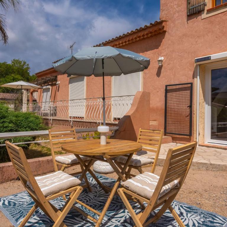 Modern Holiday Home Pool & Wifi - Maison 1 Chambre - 4
